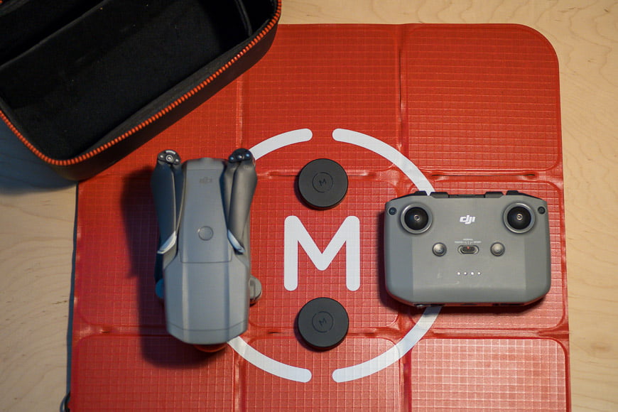 Mavic gadgets flat lay.