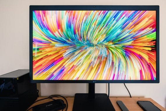 Ultrafine monitor review