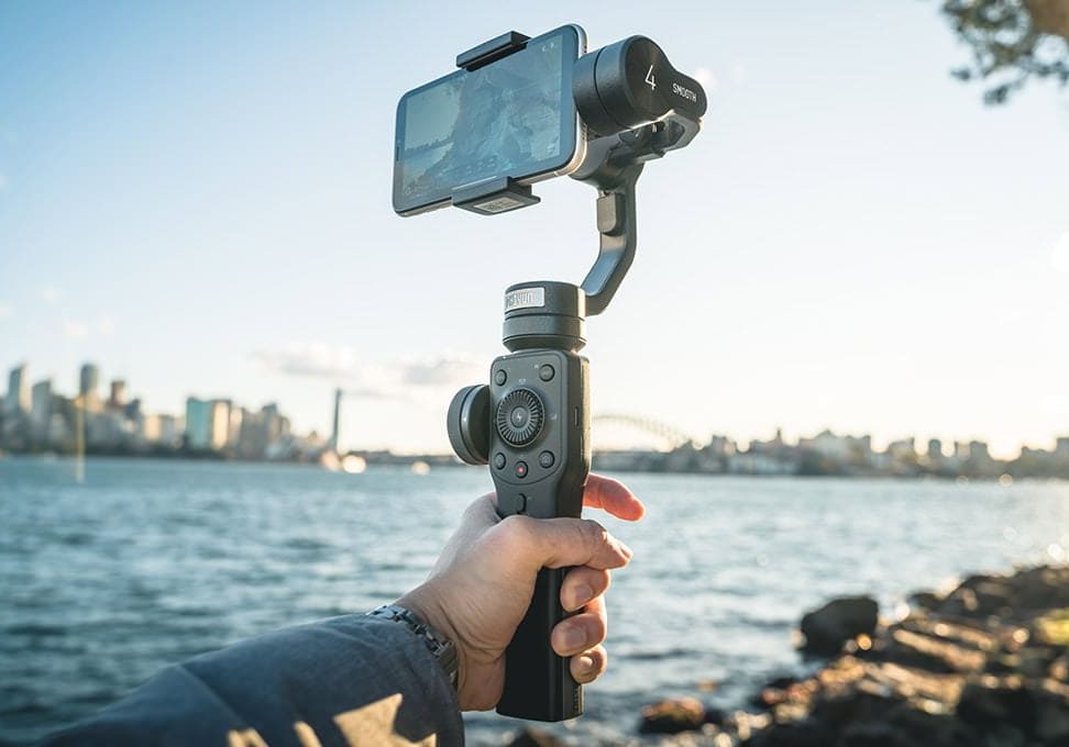 zhiyun-smooth-4-1-hero zhiyun-smooth-4-1-hero